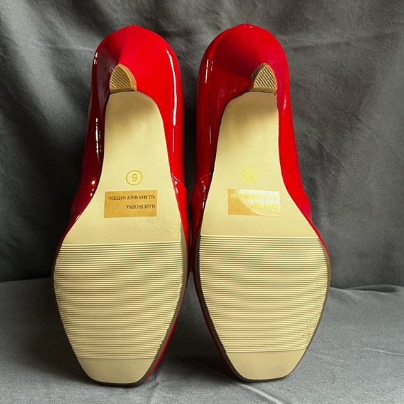 sz 6 Stylnxe / ModCloth red patent retro heels - Picture 6 of 6